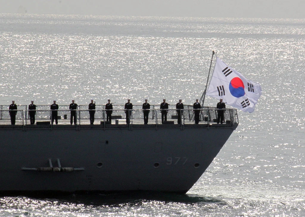 韩国舰艇为什么参加日本阅舰式？韩国国防部暗指朝鲜