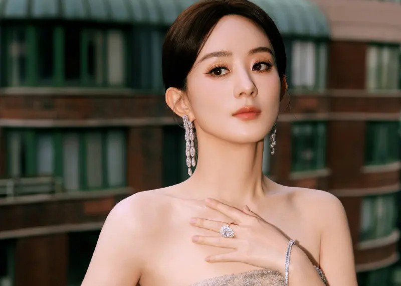 《长安的荔枝》要不是被压倒的牡丹无人敢修,李善德永远不知,圣人御赐的差事为何落到他头上