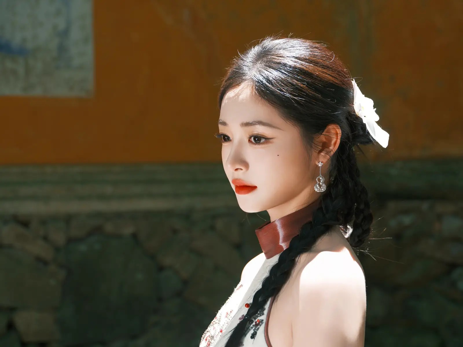月度最美写真-8月刊:迪丽热巴唐嫣挑战“女王风”,星二代扎堆登场
