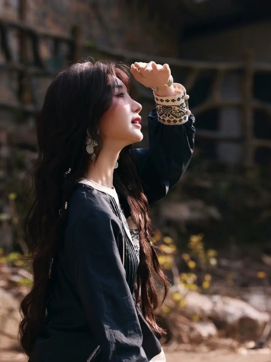 25业绩减少50%+，但今年两大业务“0-1”和“1-10”放量！